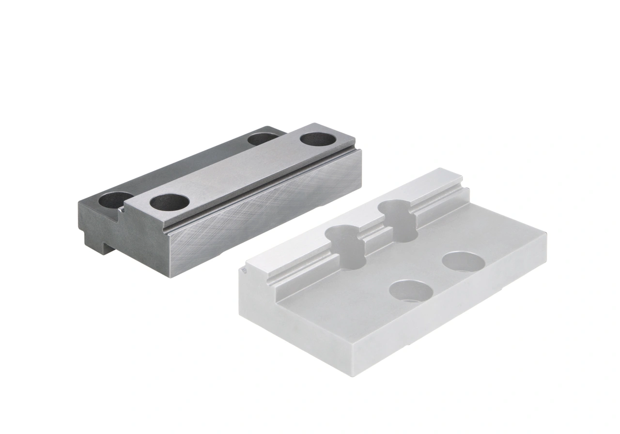 Step jaw fixed, carbide - coated