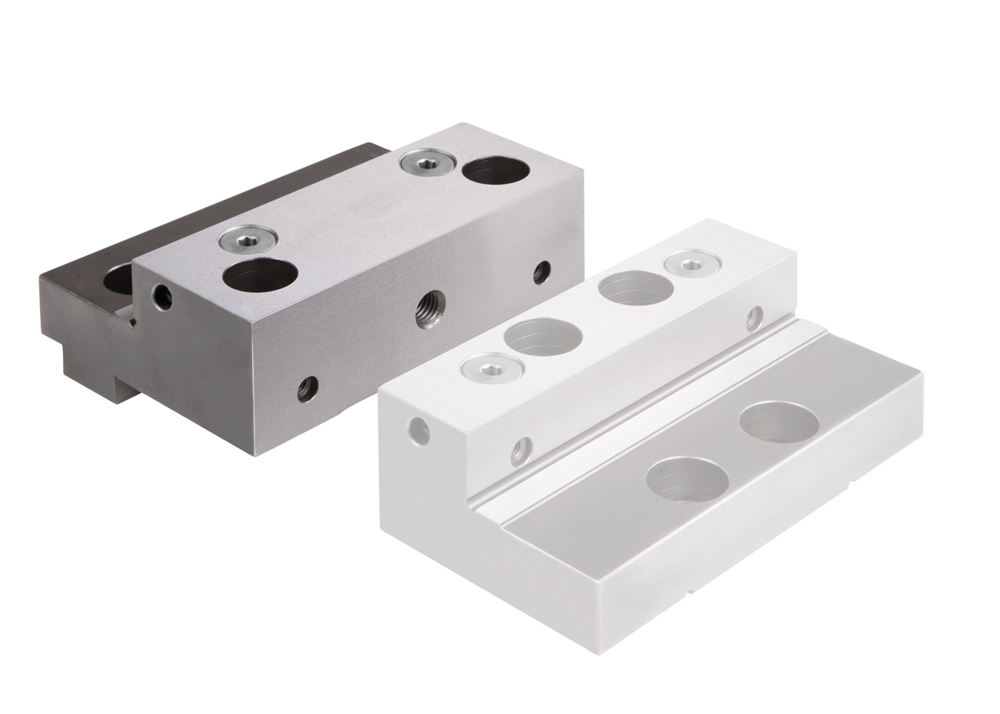 Step jaw fixed for gripper studs