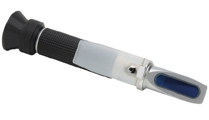 Refractometer